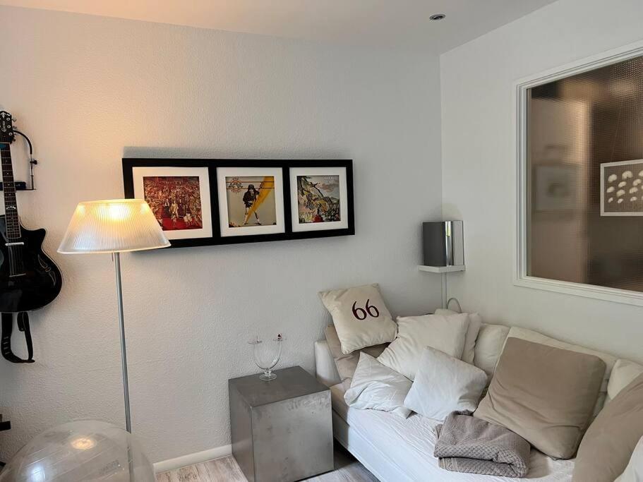 Erfurt, very close to centre, beautiful, quiet, parking !! Exterior foto